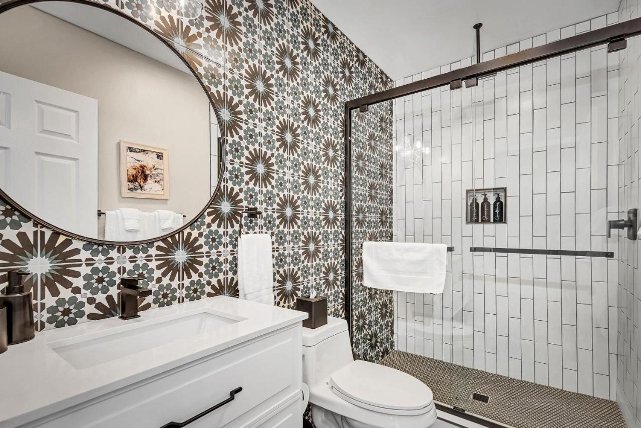 Single Bedroom - Queen Size. Heart Of Downtown Βίστα Εξωτερικό φωτογραφία